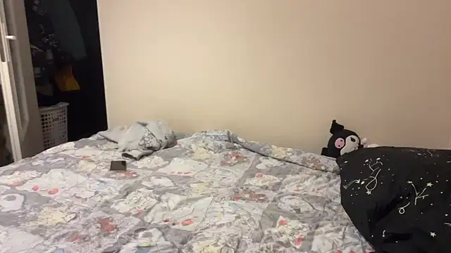 Kitty5348 online show from April 8, 2026, 11:33 am