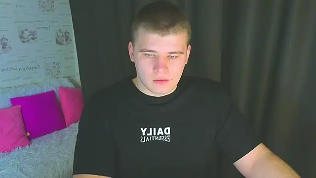 Snapshot of kittenmurr chatting on September 29, 2025, 7:41 pm kittenmurr online show from September 29, 2025, 7:41 pm