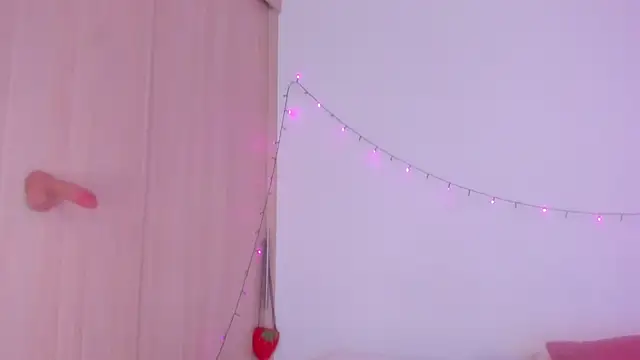 Snapshot of Abby_roussee chatting on November 26, 2025, 2:17 pm Abby roussee online show from November 26, 2025, 2:17 pm