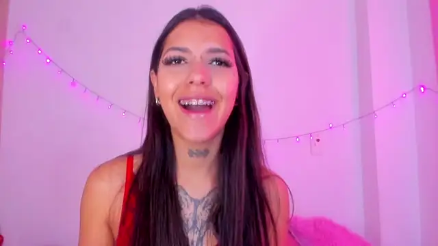 Snapshot of Abby_roussee chatting on November 25, 2025, 3:01 pm Abby roussee online show from November 25, 2025, 3:01 pm