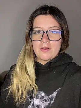 Blair Bunnyy online show from March 3, 2026, 4:41 am