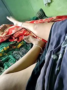 Snapshot of cut_renukadevi chatting on September 24, 2025, 12:51 am cut renukadevi online show from September 24, 2025, 12:51 am