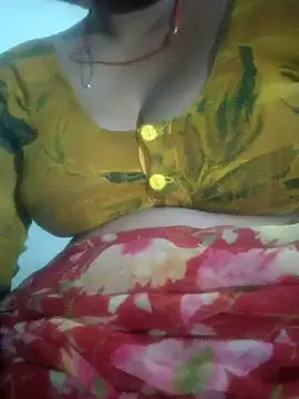 Snapshot of cut_renukadevi chatting on September 20, 2025, 4:12 pm cut renukadevi online show from September 20, 2025, 4:12 pm