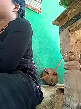 Snapshot of cut_renukadevi chatting on September 23, 2025, 3:35 am cut renukadevi online show from September 23, 2025, 3:35 am