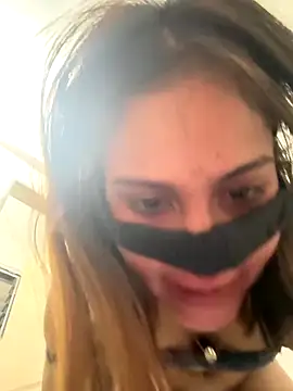 Snapshot of Cutie_Shruti chatting on December 13, 2025, 8:04 pm Cutie Shruti online show from December 13, 2025, 8:04 pm