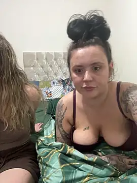 Charsworld online show from April 4, 2026, 7:53 pm