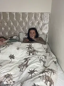 Charsworld online show from November 2, 2025, 9:09 pm