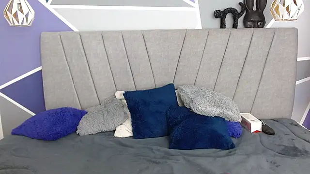 NatiHoran online show from November 23, 2025, 11:48 pm