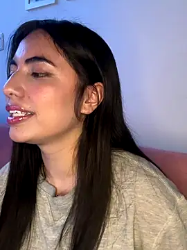 Snapshot of Jadee_grey chatting on November 4, 2025, 11:52 pm Jadee grey online show from November 4, 2025, 11:52 pm