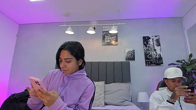 Snapshot of violet_and_myers chatting on October 24, 2025, 11:20 am violet and myers online show from October 24, 2025, 11:20 am