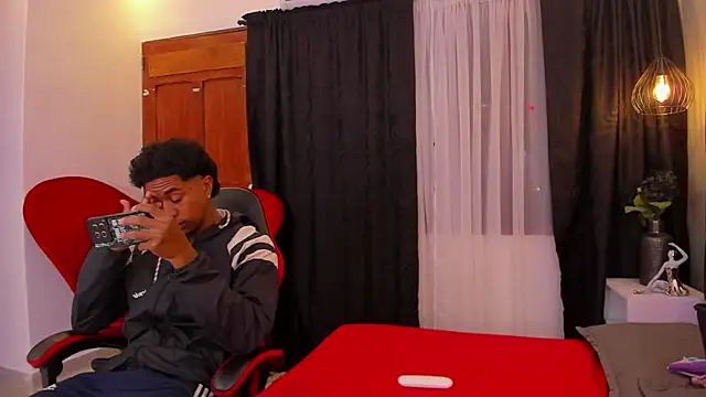 Snapshot of violet_and_myers chatting on November 30, 2025, 11:22 am violet and myers online show from November 30, 2025, 11:22 am