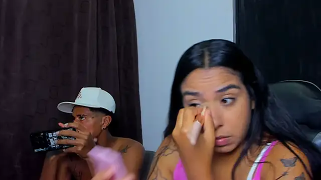 violet and myers online show from April 5, 2026, 8:04 pm