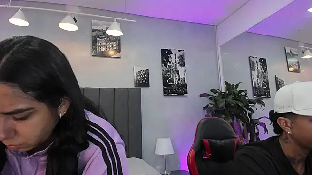 Snapshot of violet_and_myers chatting on November 1, 2025, 11:26 am violet and myers online show from November 1, 2025, 11:26 am