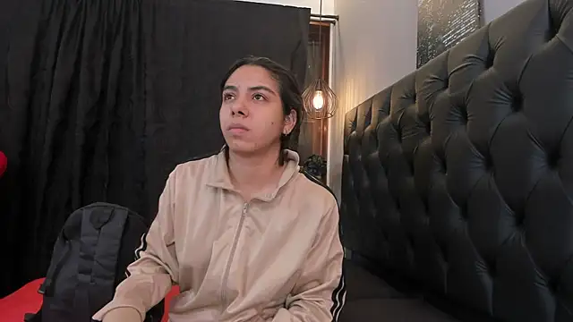 Snapshot of violet_and_myers chatting on November 26, 2025, 11:21 am violet and myers online show from November 26, 2025, 11:21 am