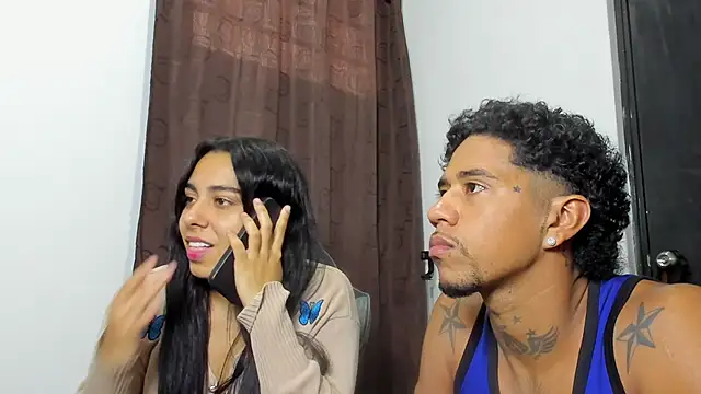 Snapshot of violet_and_myers chatting on December 3, 2025, 8:08 pm violet and myers online show from December 3, 2025, 8:08 pm