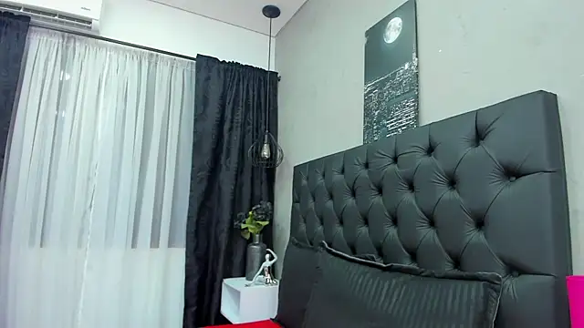 Snapshot of violet_and_myers chatting on November 28, 2025, 5:24 pm violet and myers online show from November 28, 2025, 5:24 pm