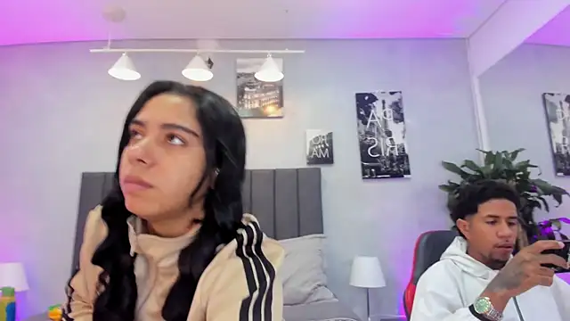 Snapshot of violet_and_myers chatting on November 12, 2025, 11:14 am violet and myers online show from November 12, 2025, 11:14 am