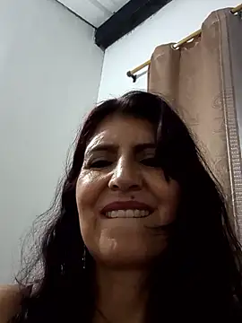 Snapshot of swity_foster chatting on January 18, 2026, 9:02 am swity foster online show from January 18, 2026, 9:02 am