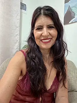 Snapshot of swity_foster chatting on May 9, 2026, 2:09 pm swity foster online show from May 9, 2026, 2:09 pm