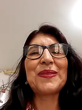 Snapshot of swity_foster chatting on December 14, 2025, 2:00 pm swity foster online show from December 14, 2025, 2:00 pm