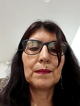 Snapshot of swity_foster chatting on February 10, 2026, 3:44 pm swity foster online show from February 10, 2026, 3:44 pm