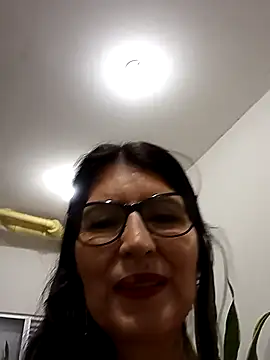 Snapshot of swity_foster chatting on November 21, 2025, 8:35 am swity foster online show from November 21, 2025, 8:35 am