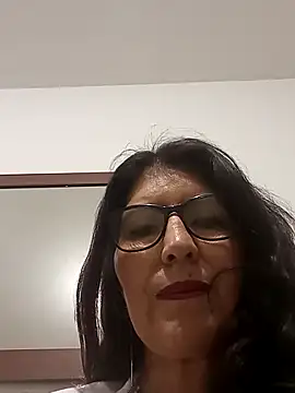 Snapshot of swity_foster chatting on October 27, 2025, 9:21 am swity foster online show from October 27, 2025, 9:21 am