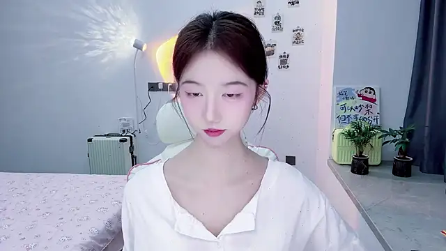 Snapshot of suger-TT chatting on November 27, 2025, 11:43 am suger-TT online show from November 27, 2025, 11:43 am