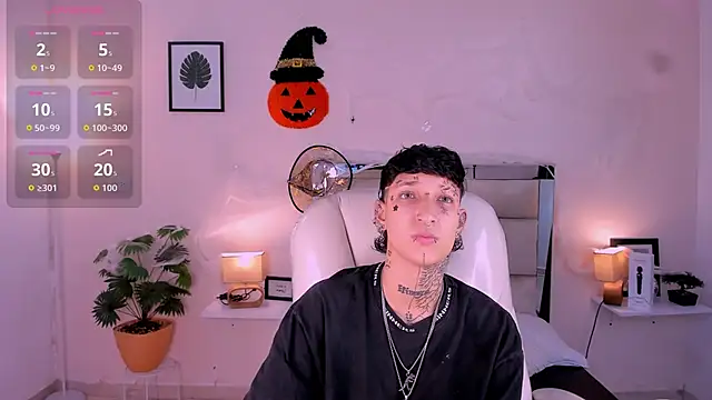 Luci Rose online show from October 24, 2025, 2:10 am