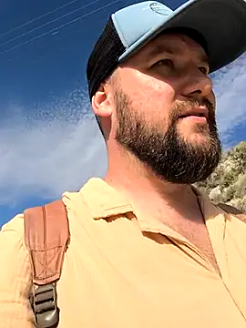 Snapshot of Ole_Plus chatting on October 24, 2025, 9:19 am Ole Plus online show from October 24, 2025, 9:19 am