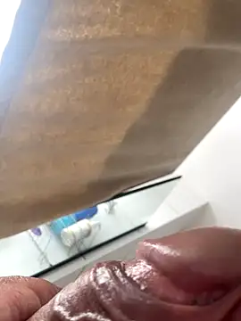 Snapshot of Ccffffjjik chatting on December 3, 2025, 11:31 am Ccffffjjik online show from December 3, 2025, 11:31 am