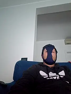 lukeluke69 online show from December 19, 2025, 9:50 pm