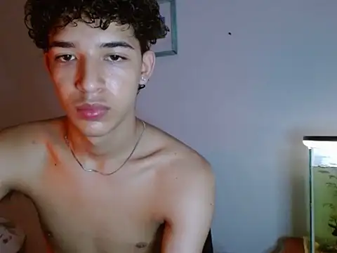 Snapshot of Xtremeplay_18 chatting on September 10, 2025, 7:24 pm Xtremeplay 18 online show from September 10, 2025, 7:24 pm