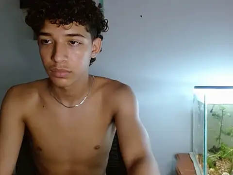 Snapshot of Xtremeplay_18 chatting on September 12, 2025, 7:35 pm Xtremeplay 18 online show from September 12, 2025, 7:35 pm