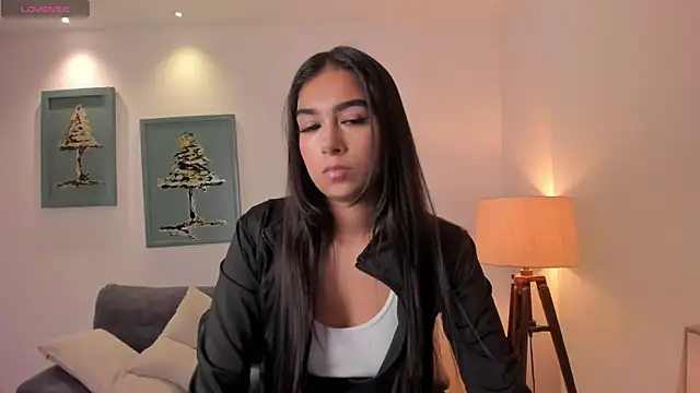 Snapshot of VeronicaBlue chatting on October 30, 2025, 9:40 am VeronicaBlue online show from October 30, 2025, 9:40 am