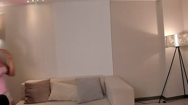 Snapshot of VeronicaBlue chatting on September 24, 2025, 11:39 am VeronicaBlue online show from September 24, 2025, 11:39 am