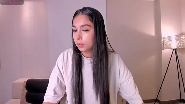 Snapshot of VeronicaBlue chatting on September 25, 2025, 10:43 am VeronicaBlue online show from September 25, 2025, 10:43 am