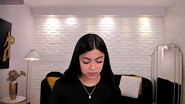 NataliaGaret online show from February 4, 2026, 1:55 am