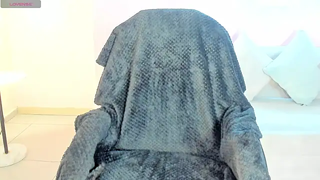 MilaColeman online show from January 8, 2026, 2:39 am