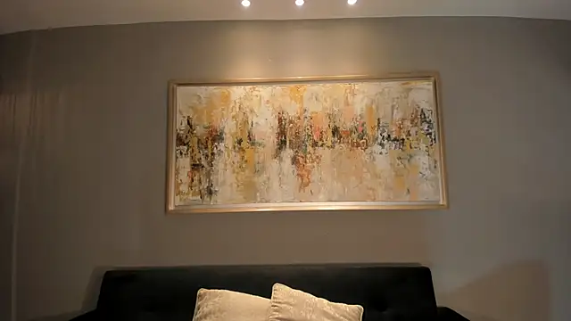 Snapshot of ScarlettBoss chatting on September 23, 2025, 12:01 pm ScarlettBoss online show from September 23, 2025, 12:01 pm