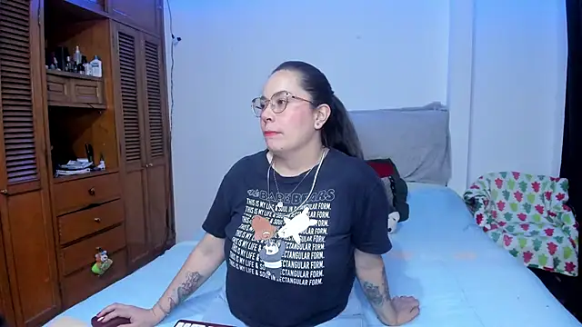 Ashley Monroe online show from March 25, 2026, 7:35 pm