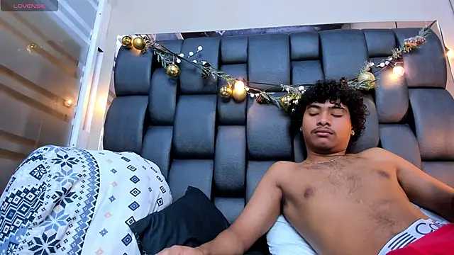 Miriam milf online show from March 16, 2026, 12:42 pm