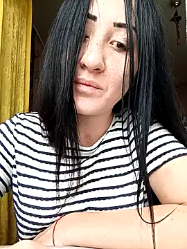 Lili Doris online show from September 17, 2025, 6:26 am