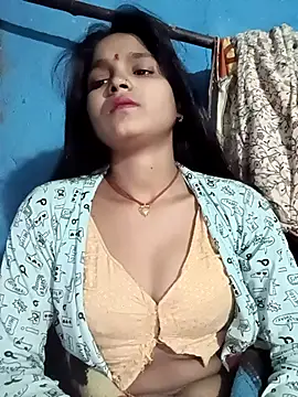 Snapshot of Harini_Gautam chatting on November 15, 2025, 6:34 pm Harini Gautam online show from November 15, 2025, 6:34 pm