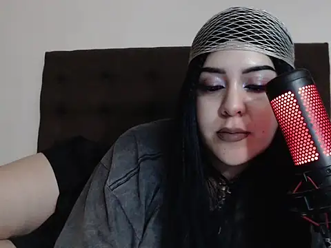 Snapshot of bluegoddessstoned chatting on September 20, 2025, 8:30 am bluegoddessstoned online show from September 20, 2025, 8:30 am