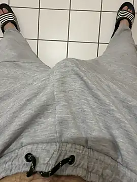 Dicksxd online show from April 12, 2026, 9:18 pm