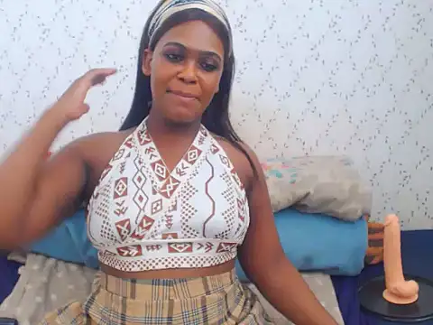 MiniMinaj online show from November 12, 2025, 9:02 am