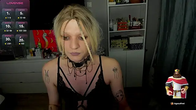 Kkkylie online show from March 4, 2026, 1:46 am