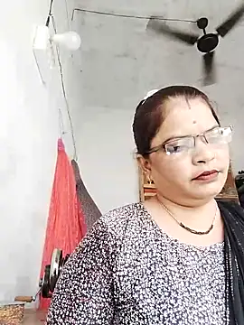 Snapshot of Bhavna_hot chatting on October 3, 2025, 9:33 am Bhavna hot online show from October 3, 2025, 9:33 am