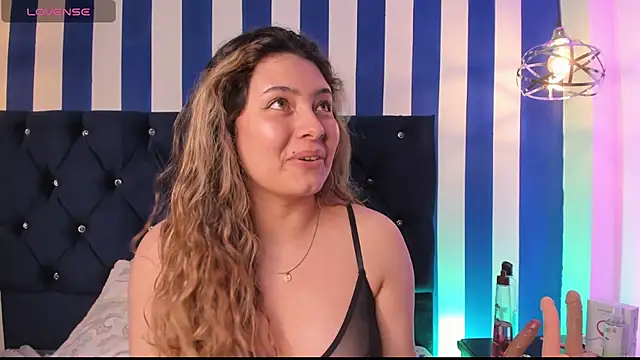 valeria rouse28 online show from September 26, 2025, 4:47 pm